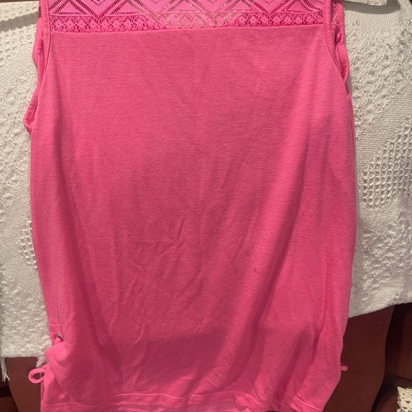 Women’s top for summer - Picture 2 of 2
